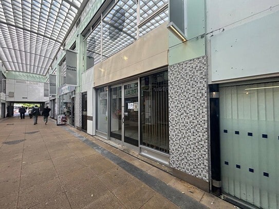 1-18 Church Arcade, Bedford à louer Photo de l’immeuble– Image 1 sur 3