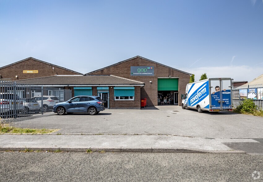Phoenix Ct, Stockport à vendre - Photo de l’immeuble – Image 3 sur 3