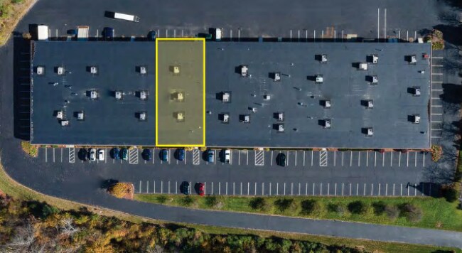 261 Cedar Hill St, Marlborough, MA à louer - Photo de l’immeuble – Image 2 sur 6