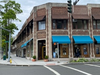Plus de détails pour 45 E Putnam Ave, Greenwich, CT - Bureau à louer