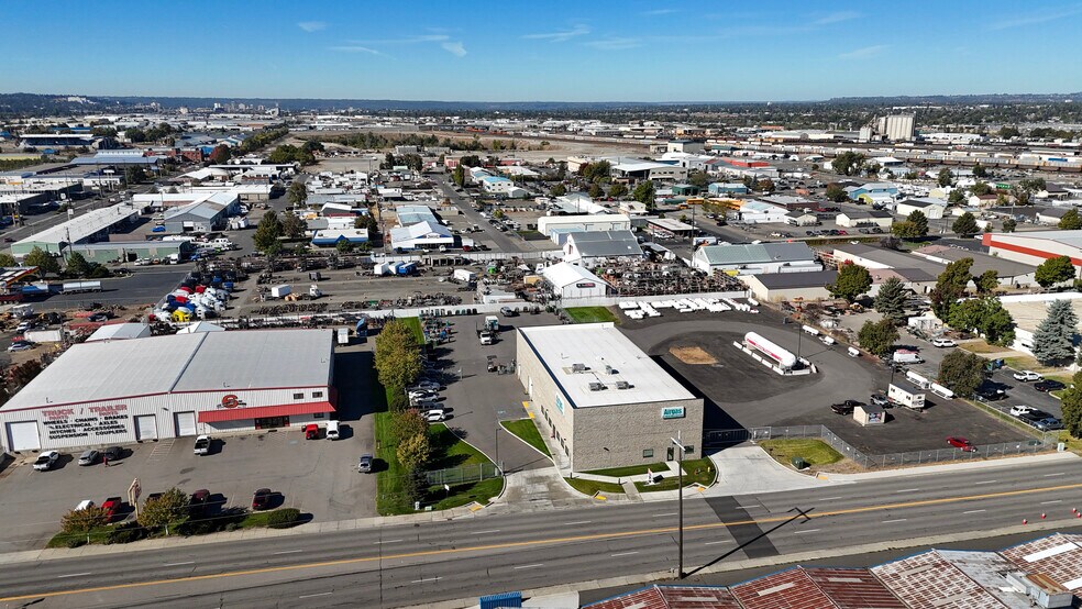 925 N Fancher Rd, Spokane Valley, WA à louer - Photo de l’immeuble – Image 2 sur 14