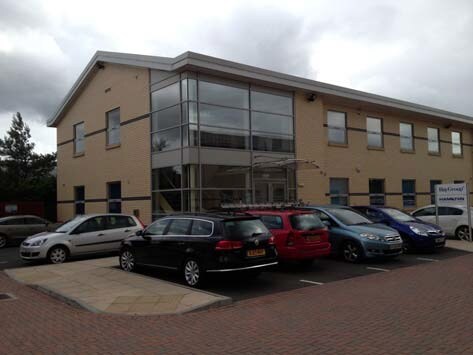 Solihull Pky, Birmingham à louer - Photo de l’immeuble – Image 2 sur 4