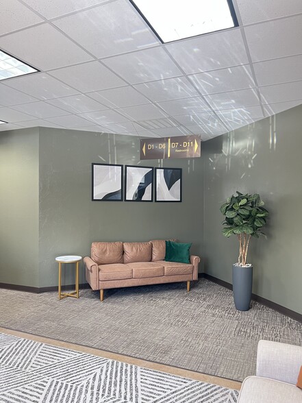 11901 N Macarthur Blvd, Oklahoma City, OK à louer - Photo de l’immeuble – Image 3 sur 20