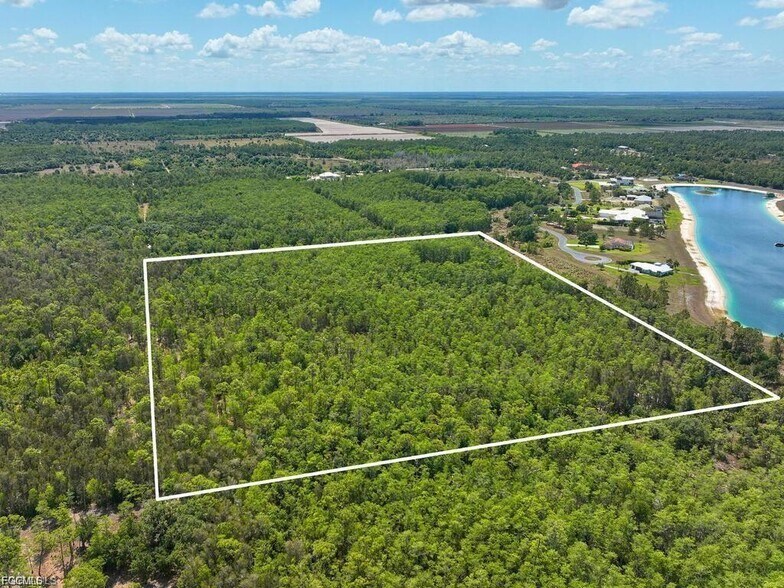 HAPPY DALE rd, Estero, FL à vendre - Aérien – Image 3 sur 5