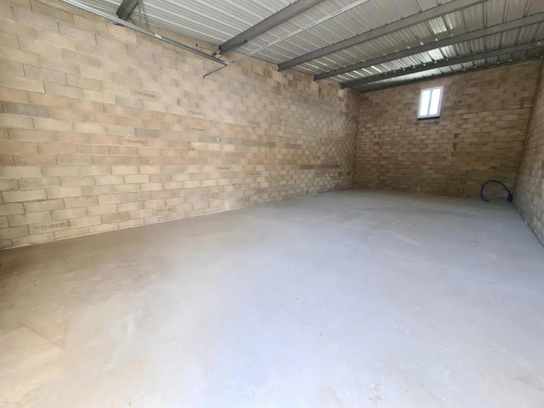 Local d’activités dans Le Soler à louer Photo intérieure– Image 1 sur 4