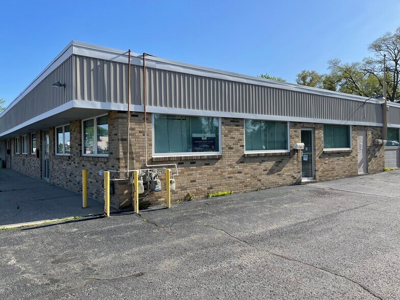 3060 Madison Ave SE, Grand Rapids, MI à louer - Photo de l’immeuble – Image 2 sur 25