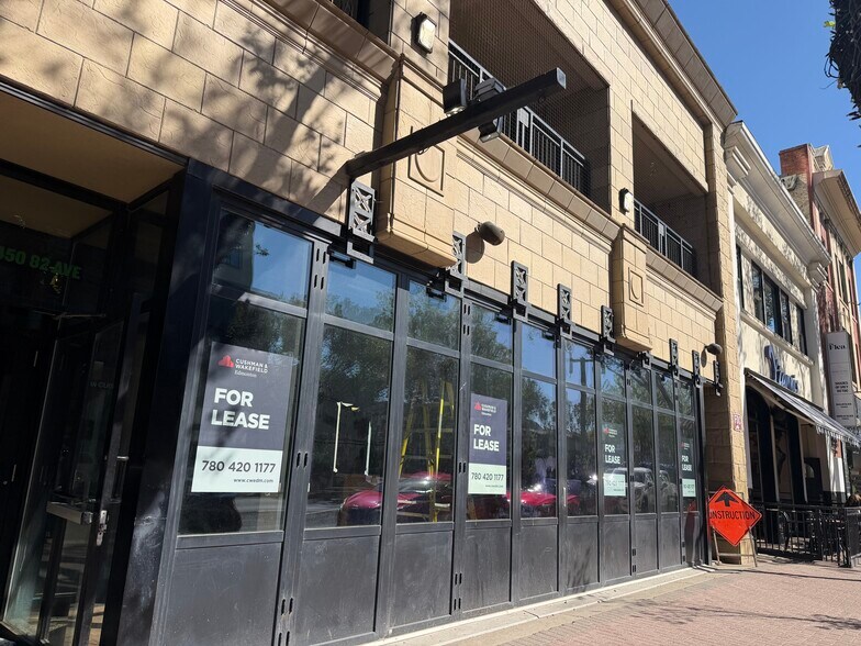 10454 82 Avenue, Edmonton, AB à louer - Photo de l’immeuble – Image 2 sur 9