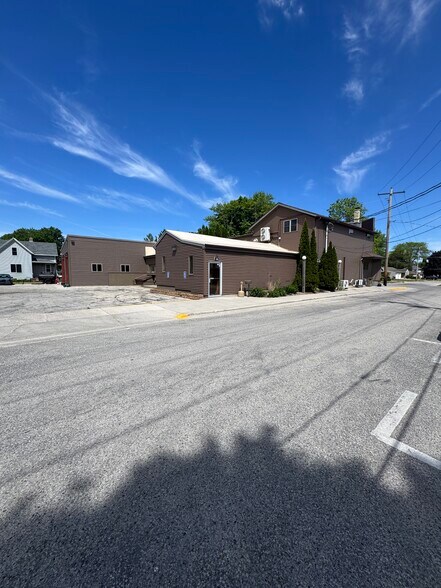 901 W Fremont St, Kiel, WI à vendre - Photo de l’immeuble – Image 3 sur 25