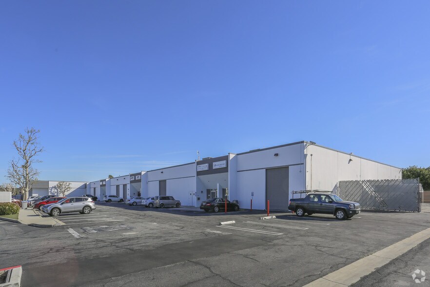 3040-3080 Lomita Blvd, Torrance, CA à louer - Photo de l’immeuble – Image 3 sur 3