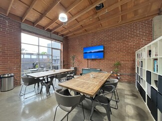 Plus de détails pour 3390 Robertson Pl, Los Angeles, CA - Coworking à louer