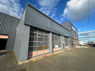 Plus de détails pour Local d'activités à louer