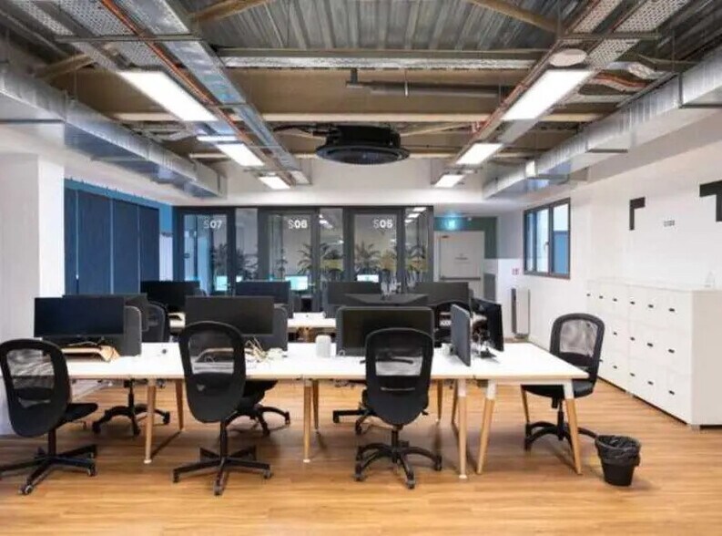 Bureau dans Paris à louer - Photo de l’immeuble – Image 2 sur 9