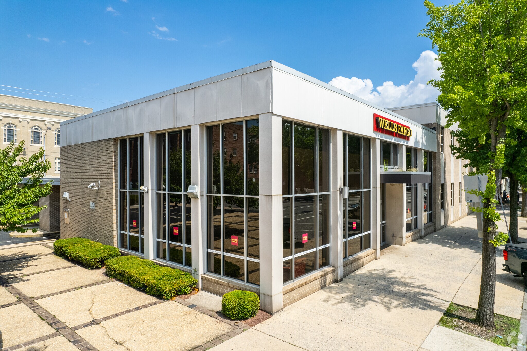 415 E High St, Pottstown, PA à louer Photo principale– Image 1 sur 23