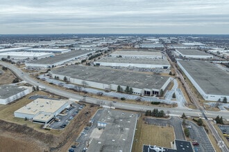 284-314 E Lies Rd, Carol Stream, IL - VUE AÉRIENNE  vue de carte