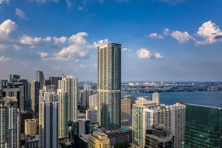 Plus de détails pour 1100 Brickell Bay Dr, Miami, FL - Bureau/Local commercial à louer