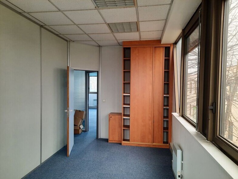 Bureau dans Créteil à louer - Photo de l’immeuble – Image 2 sur 10