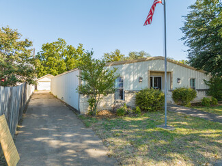 Plus de détails pour 219 E Elm St, Hillsboro, TX - Bureau à vendre
