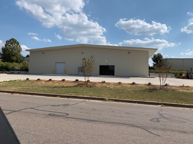110 Spacegate Dr NW, Huntsville, AL à louer - Photo principale – Image 1 sur 9
