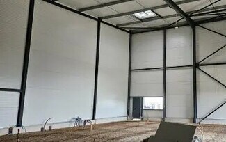 Plus de détails pour Local d'activités à louer