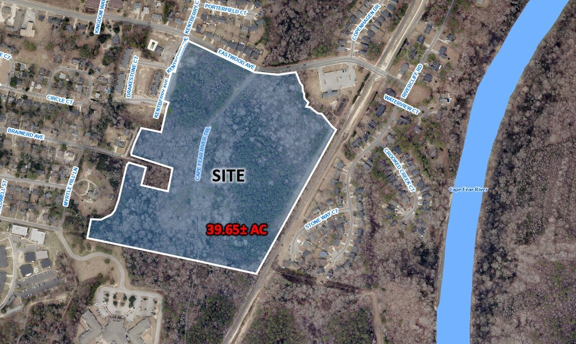 390 Cape Fear River Trail, Fayetteville, NC à vendre Photo principale– Image 1 sur 7