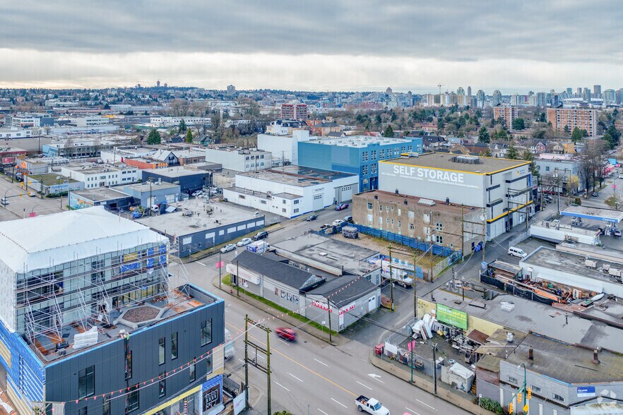 1250 E Pender St, Vancouver, BC à vendre - Aérien – Image 2 sur 3
