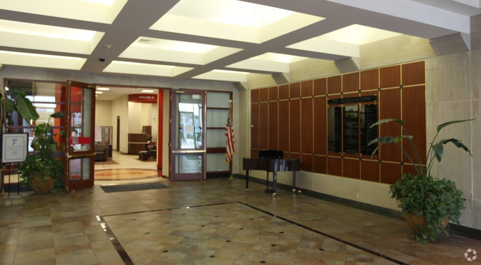 702 W Idaho St, Boise, ID à louer - Hall d’entrée – Image 2 sur 37