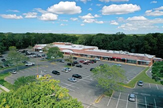 Plus de détails pour 5-25 Eastport Manor Rd, Eastport, NY - Local commercial à louer