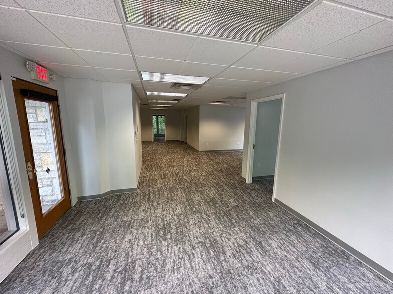 6209 Riverside Dr, Dublin, OH à louer - Photo intérieure – Image 3 sur 11