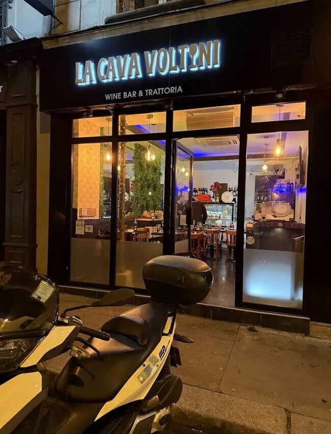 Plus de détails pour Local commercial à vendre