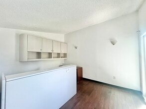 8329 Fair Oaks Blvd, Carmichael, CA à louer Photo intérieure– Image 1 sur 5