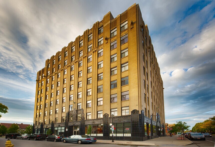 277 Alexander St, Rochester, NY à louer - Photo de l’immeuble – Image 1 sur 14