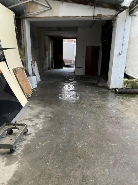 Industriel/Logistique dans Gentilly à louer - Photo de l’immeuble – Image 3 sur 12