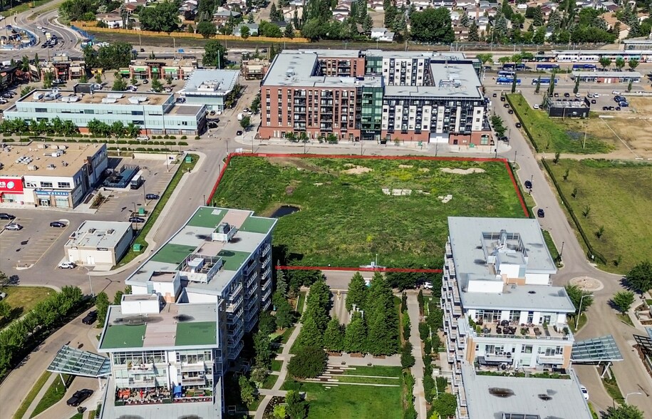 10920 25 Ave, Edmonton, AB à vendre - Aérien – Image 2 sur 4
