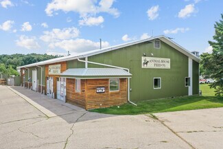 Plus de détails pour 1129 W Fond Du Lac St, Ripon, WI - Local commercial à vendre