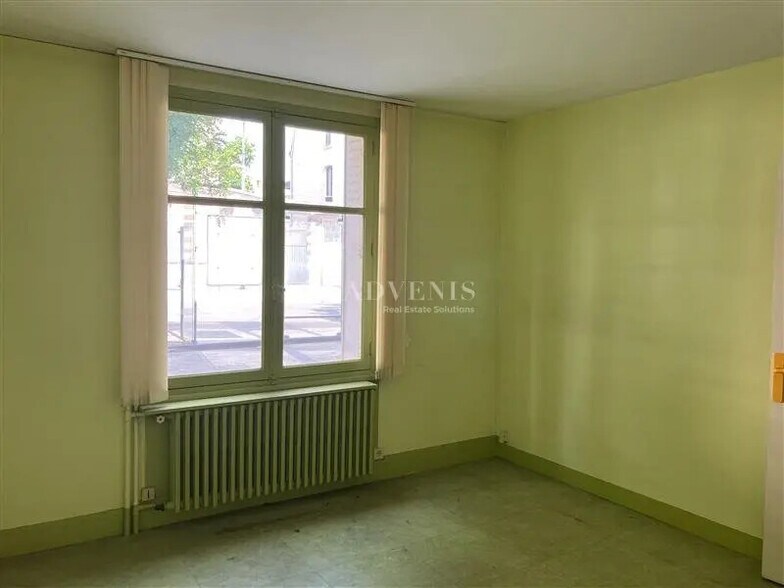 Bureau dans Vierzon à vendre - Photo de l’immeuble – Image 2 sur 4