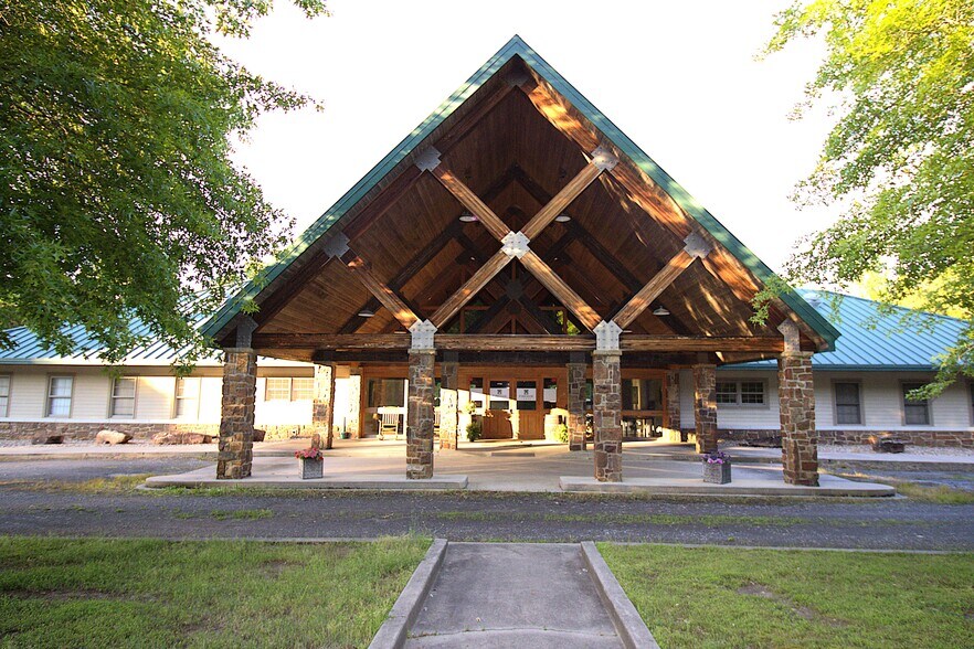 7390 Youth Ranch Rd, Mulberry, AR à vendre - Photo de l’immeuble – Image 3 sur 64