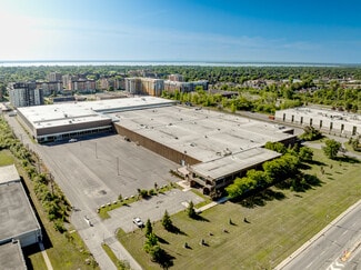 Plus de détails pour 7700 Rte Transcanadienne, Pointe-claire, QC - Industriel/Logistique à louer