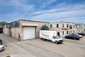 Plus de détails pour 22-24 Ingram Dr, Toronto, ON - Industriel/Logistique à louer