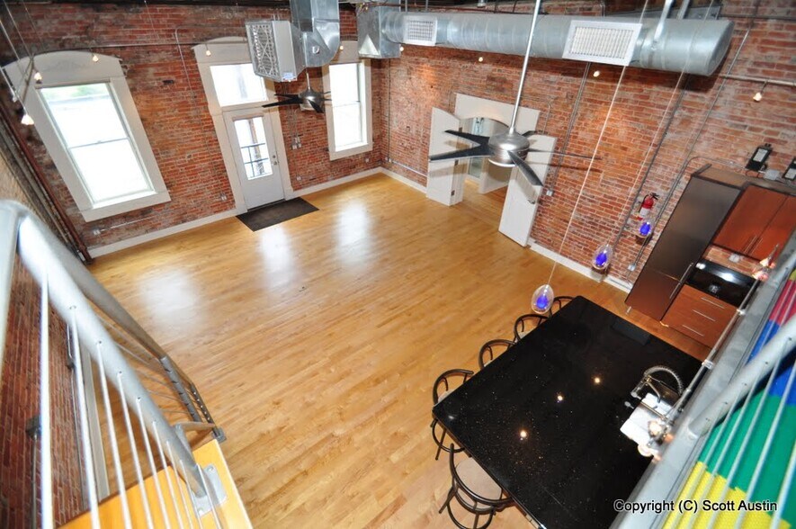 922-924 Military St, Port Huron, MI à vendre - Photo de l’immeuble – Image 3 sur 10