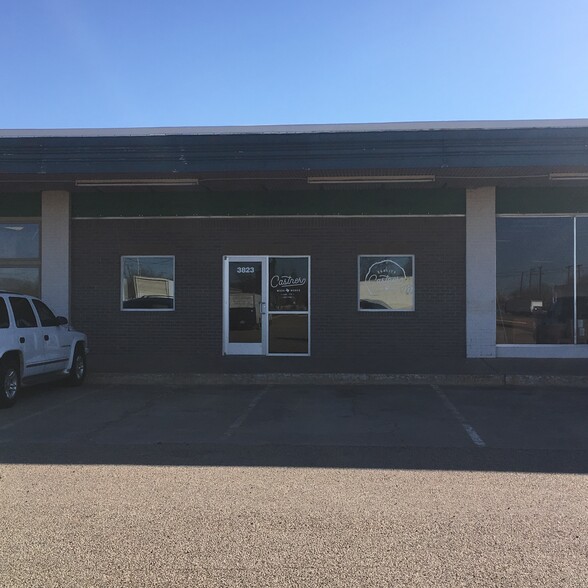3801-3827 Avenue A St, Lubbock, TX à louer - Photo de l’immeuble – Image 1 sur 5