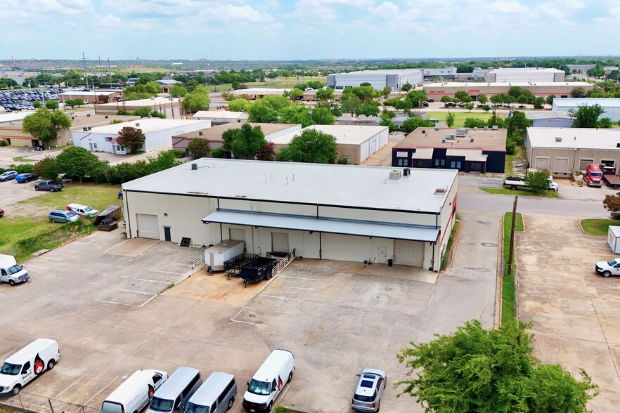 2004 Lamar Dr, Round Rock, TX à louer - Photo de l’immeuble – Image 3 sur 10