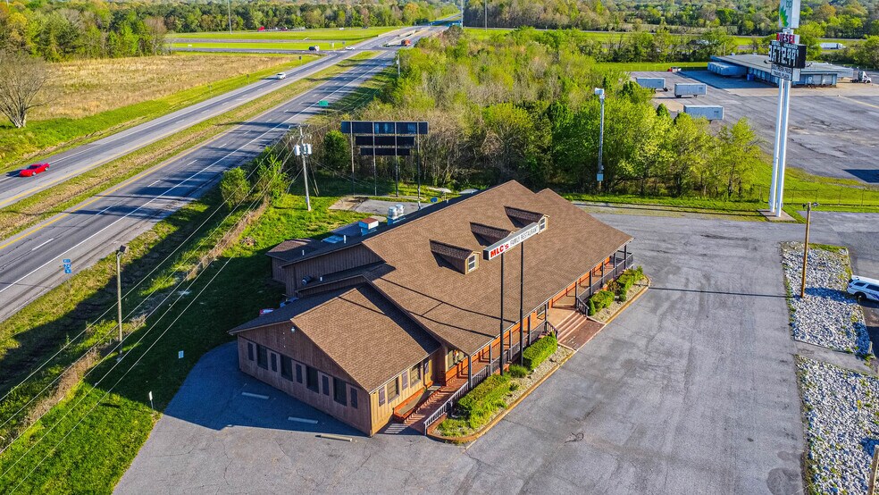 7052 Benton Rd, Paducah, KY à vendre - Photo de l’immeuble – Image 3 sur 117