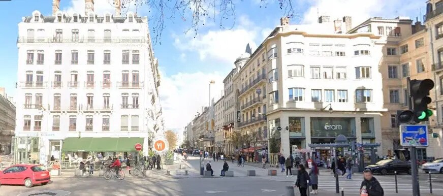 Bureau dans Lyon à louer - Photo de l’immeuble – Image 1 sur 15