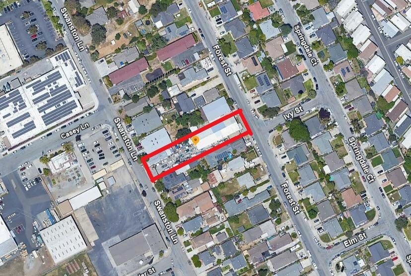 8271 Forest St 8280 Swanston Ave-Gilroy portefeuille de 2 biens à vendre sur LoopNet.fr - Aérien – Image 1 sur 3