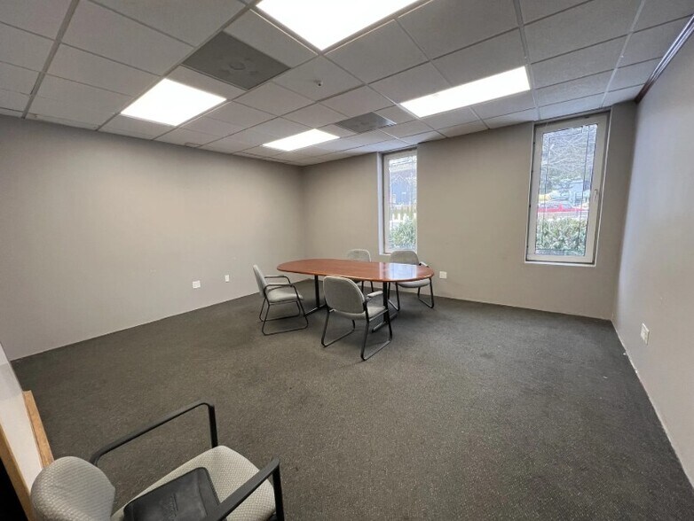 310 South St, Plainville, MA à louer - Photo intérieure – Image 2 sur 9