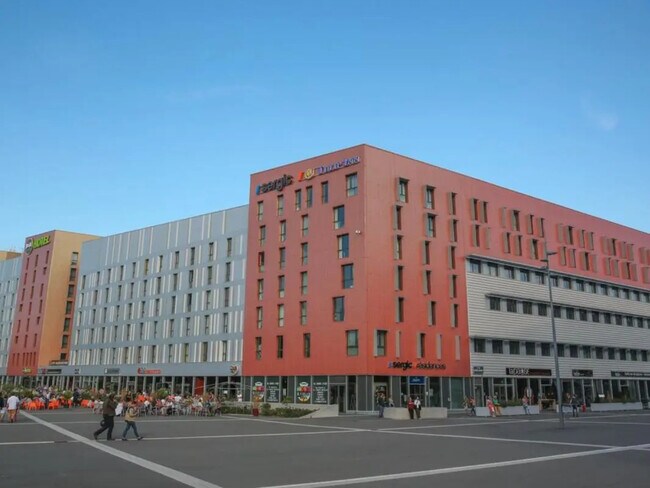 Plus de détails pour 243 Boulevard De Tournai, Villeneuve-d'Ascq - Bureau à louer