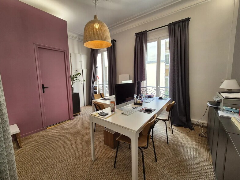 23 Rue Du Sentier, Paris à louer - Photo de l’immeuble – Image 2 sur 8