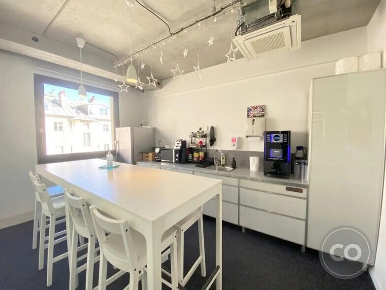 Bureau dans Boulogne-Billancourt à louer - Photo de l’immeuble – Image 2 sur 6