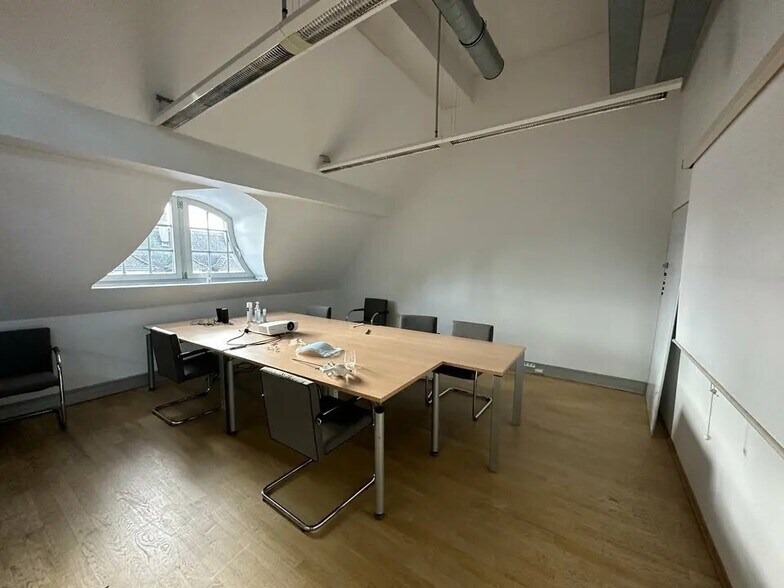 Bureau dans Strasbourg à louer - Photo de l’immeuble – Image 3 sur 14