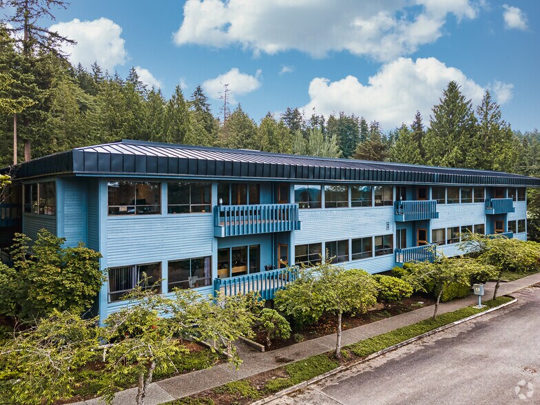 1050 NE Hostmark St, Poulsbo, WA à louer - Photo de l’immeuble – Image 3 sur 3